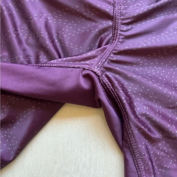 Clinch Gear maroon shorts size 8 #clinchgear #shorts #boardshorts #summer - Picture 4 of 7